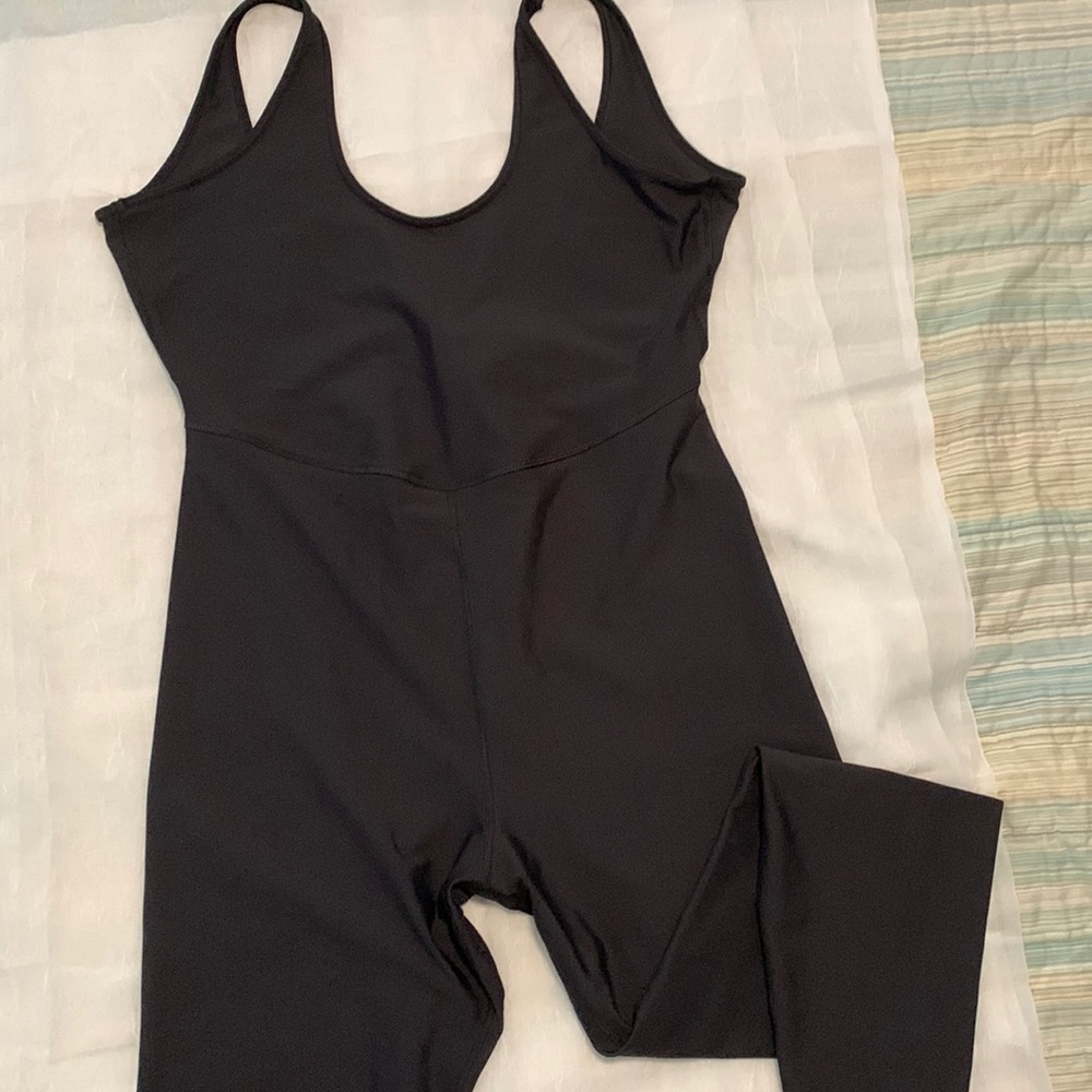Sleeveless Powersoft Performance Bodysuit from a old Navy size Large.